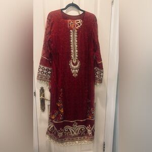 Pakistani three piece suit